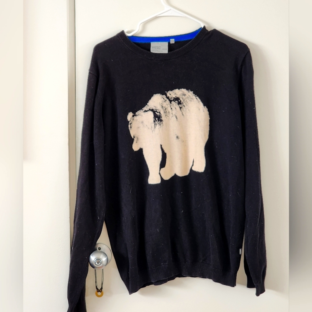 WESC Polar Bear Black Sweater L great condition